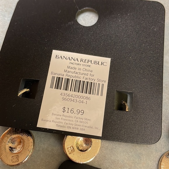 Banana Republic Factor earrings - Picture 4 of 8